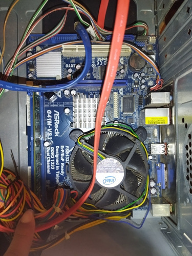 Imagen 2 de 5 de Cpu Ddr3 4gb Disco Duro De 500