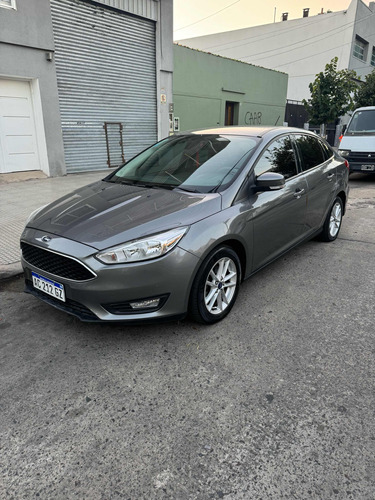 Ford Focus III 1.6 Sedan S