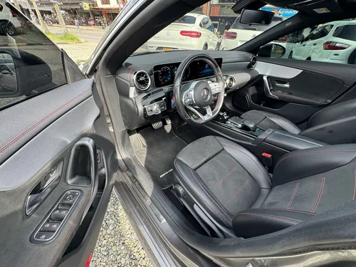 Mercedes-Benz Clase CLA 1.3 Cla 180 Amg Line At