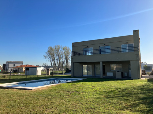 Venta De Casa En Santa Ines, Canning