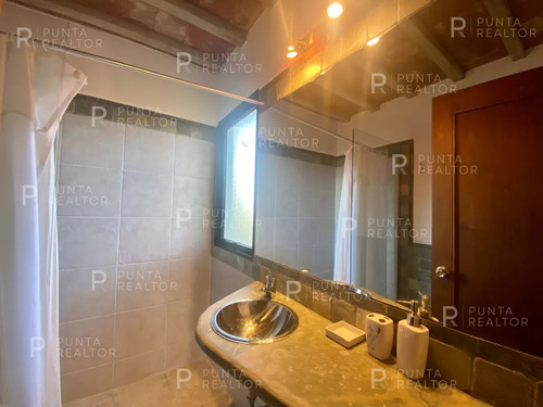 Casa En Alquiler Anual, De 4 Dormitorios, Arenas De José Ignacio, Uruguay