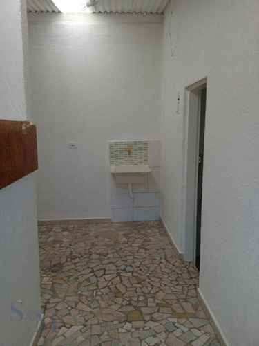 Imagem 10 de 13 de Casa Com 1 Dormitório,sala,cozinha,1wc,para Alugar Por R$ 900/mês - Parque João Ramalho - Santo André/sp - Ca0965