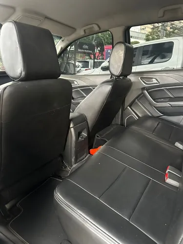 JMC Vigus 2.4 MT 4x4 Diesel