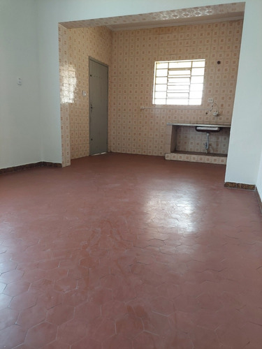 Casa A Venda - 02 Casas - Terreno 500 M² - Creci 94.434 F- Aceita Permuta Parcial