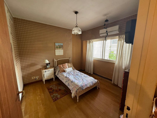 Venta - Excelente Casa 6 Amb - Flores, Caba