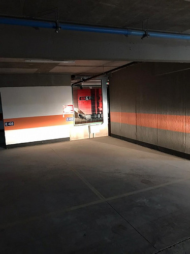 Estacionamiento En Lyon/pocuro/metro I De Suarez