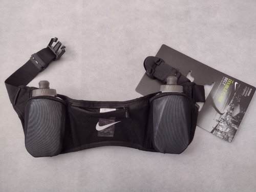 Imagen 3 de 8 de Nike Cinturón Double Pocket Flask Riñonera Running