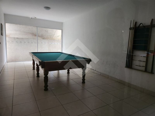 Departamento En Venta De 1 Dorm. En San Miguel