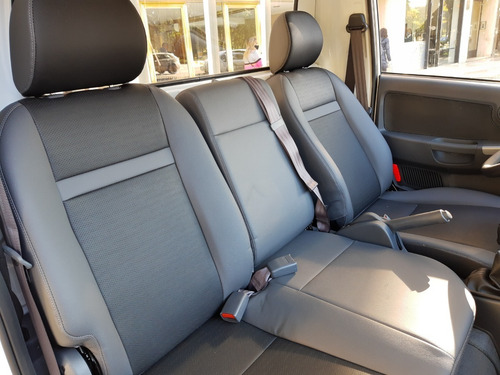 Kia K-2500 Pick Up Con Caja Abs Y Esp!! Entrega Inmediata!!!