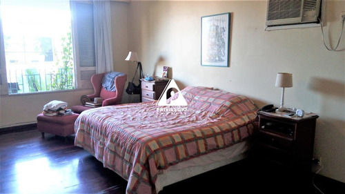 Casa À Venda Em Laranjeiras - 6 Quartos - 9 Banheiros -piscina-sauna-churrasqueira- 582 M2 - 26212