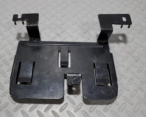 Base Soporte De Computadora De Motor Jetta A4 Golf 2000-2002 (Usado)