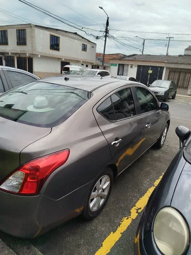 Nissan Versa 1.6 Advance