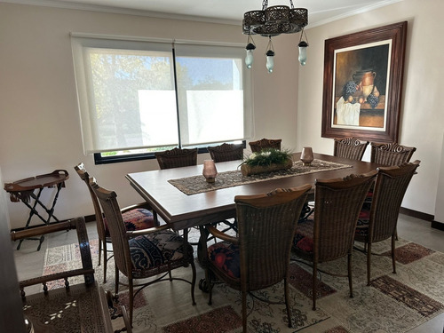 Imagen 6 de 17 de Muy Linda, De Estilo Colonial Y Con Barbacoa Independiente