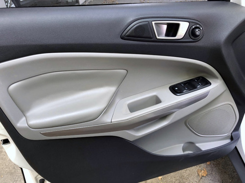 Imagen 17 de 25 de Ford Ecosport 2.0 Titanium Powershift At 2016 Carbone