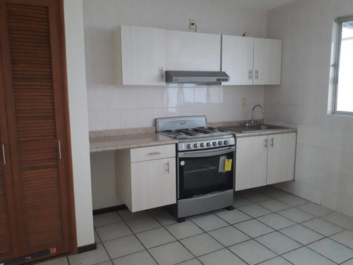 Casa En Renta En Tejeda Queretaro Rcv210128-ar