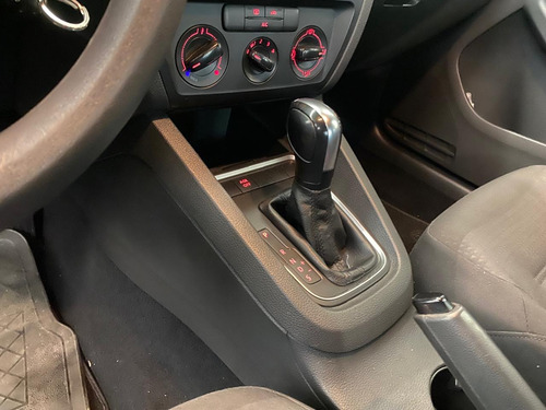 Volkswagen Jetta 2.0 Fest Tiptronic At