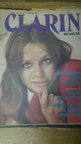 Revista Clarin N° 10916 Domingo 25 Julio Año 1976