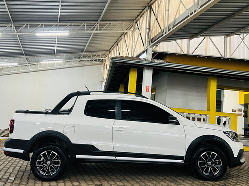Volkswagen Saveiro 1.6 16v Cross Cab. Dupla Total Flex 2p