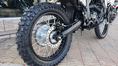 Imagen 7 de 16 de Gilera Smx 250 Adventure 0km 2023 Loncin Ahora 18 Motobaires