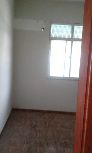 Imagem 5 de 10 de Casa Para Venda - Bento Ribeiro, Rio De Janeiro - 75m², 2 Vagas - 409