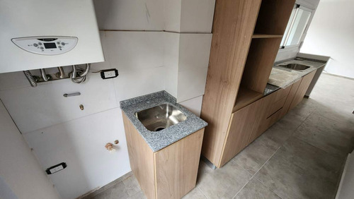 Venta Departamento Dos Dormitorios A Estrenar Cochera Complejo Cerrado
