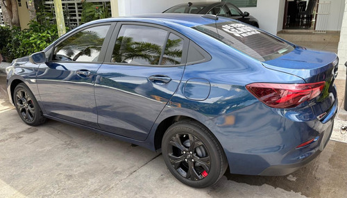 Chevrolet Onix 1.0T Premier Red Line At