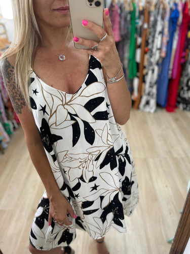 Imagen 5 de 5 de Vestido Corto Estampado The Big Shop