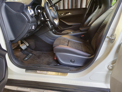 Mercedes-Benz Clase GLA 1.6 Gla250 Amg-line 211cv