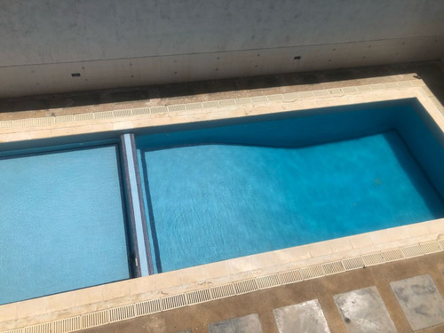 Apartamento En Alquiler Playa Grande Ms 25-18390