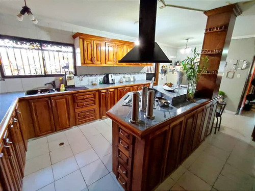 Imagen 13 de 25 de Cv-902 Zona Oeste Townhouse En Villa Hato Verde Sector Punta De Mata