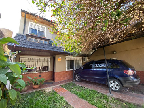 Imagen 1 de 23 de Casa 2 Plantas 5 Ambientes.