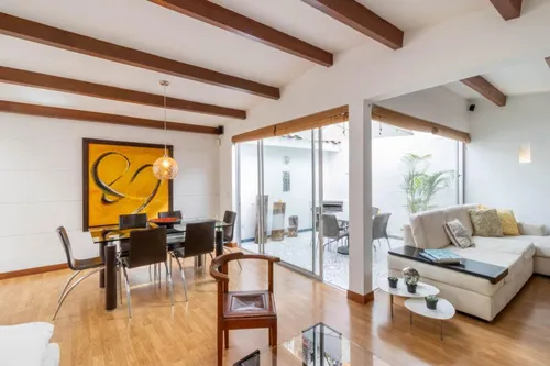 Apartamento En Arriendo En El Chicó. Cod A23611