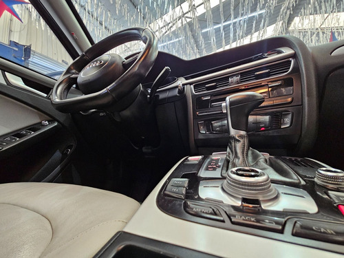 Audi A4 Launch Edition 2.0 TFSI 190cv S troni