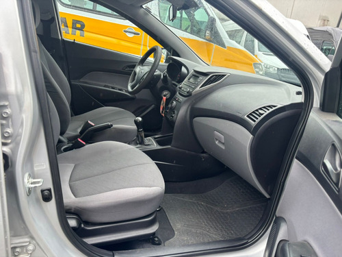 Hyundai HB20S 1.0 Comfort Plus Flex 4p