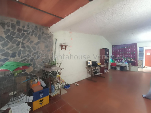Casa En Venta Ubicada En Cagua Urb Prados De La Encrucijada Db 24-24283