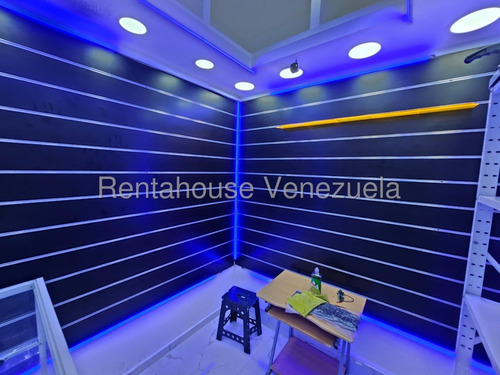 Oportunidad De Inversion Local En Venta Cc Galería Plaza Av. Bolívar, Maracay, 25-23064 Mv