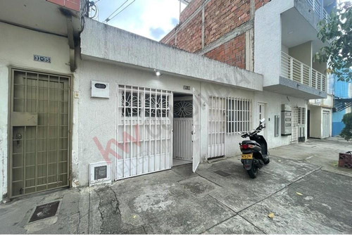 Venta Casa Vivienda O Comercial -genera Renta - Ideal Para Local. Vehicular.