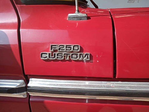 Camioneta Ford 250 Custom