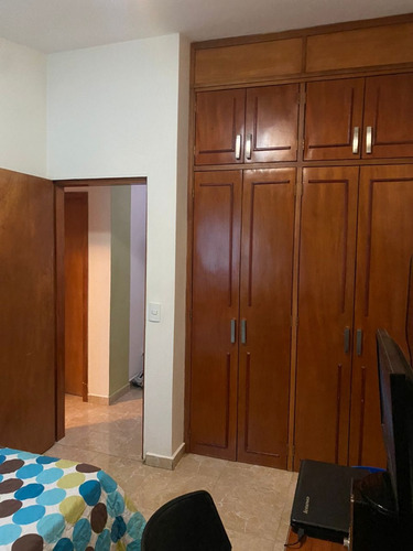 Townhouse. En Villa Venezia Manantial, Naguanagua. LG