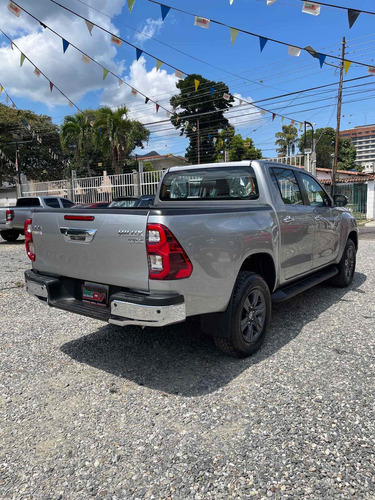 Imagen 12 de 15 de Toyota Hilux Full Equipo Full Automática 2023