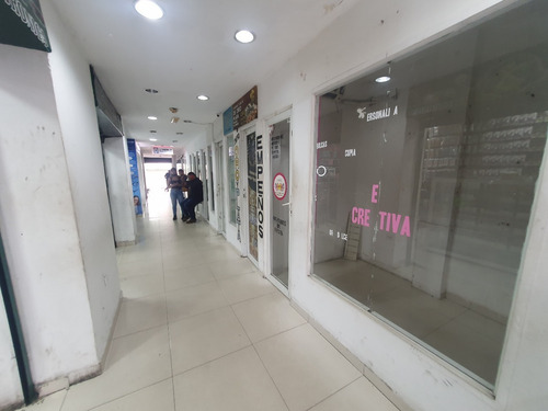 Imagen 10 de 11 de Centro Comercial Galeria Lucci Y Hotel Cecil