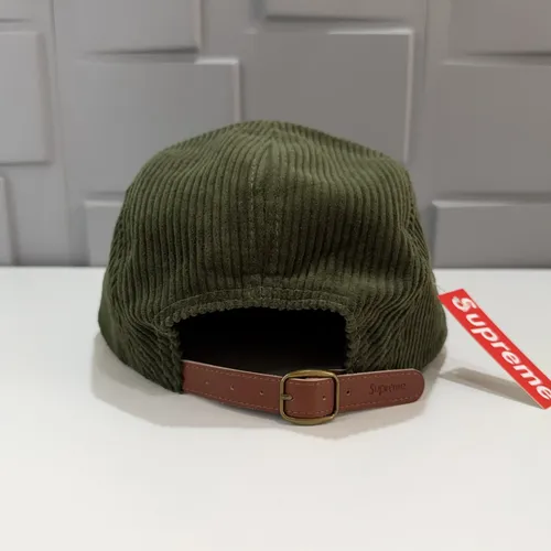 Boné Supreme Corduroy Camp Verde Fw25 | Frete grátis Boné Supreme Corduroy Camp Verde Fw25 | Frete grátis