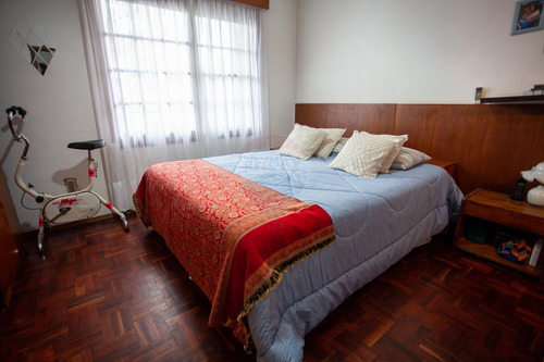 Imagen 9 de 30 de Casa 4 Dorm. Venta Malvin Barbacoa Cerrada Fondo