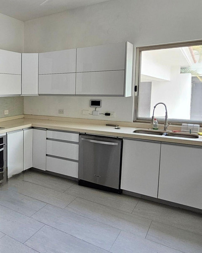 Casa En Venta Merida, Temozon Norte, Entrega Inmediata.