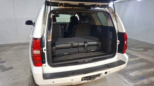 Chevrolet Tahoe 5.3 D PIEL DVD
