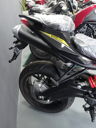 Imagen 11 de 15 de Benelli Tnt 600i