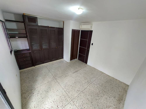Townhouse O Casa Equipada En Conjunto Cerrado En Tazajal Naguanagua Alb 2