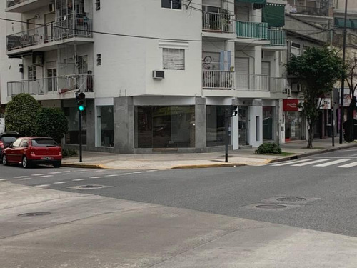 Local Comercial En Esquina C/renta - Ideal Inversor