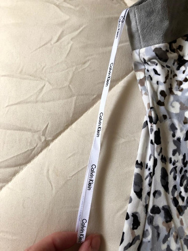 Remera Dama Calvin Klein Sin Mangas
