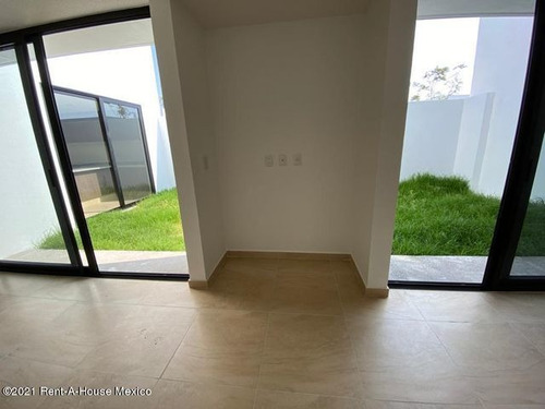 Imagen 1 de 14 de Zibatá Casa En Esquina Venta Con Cómodas Amenidades Para Tu Familia!